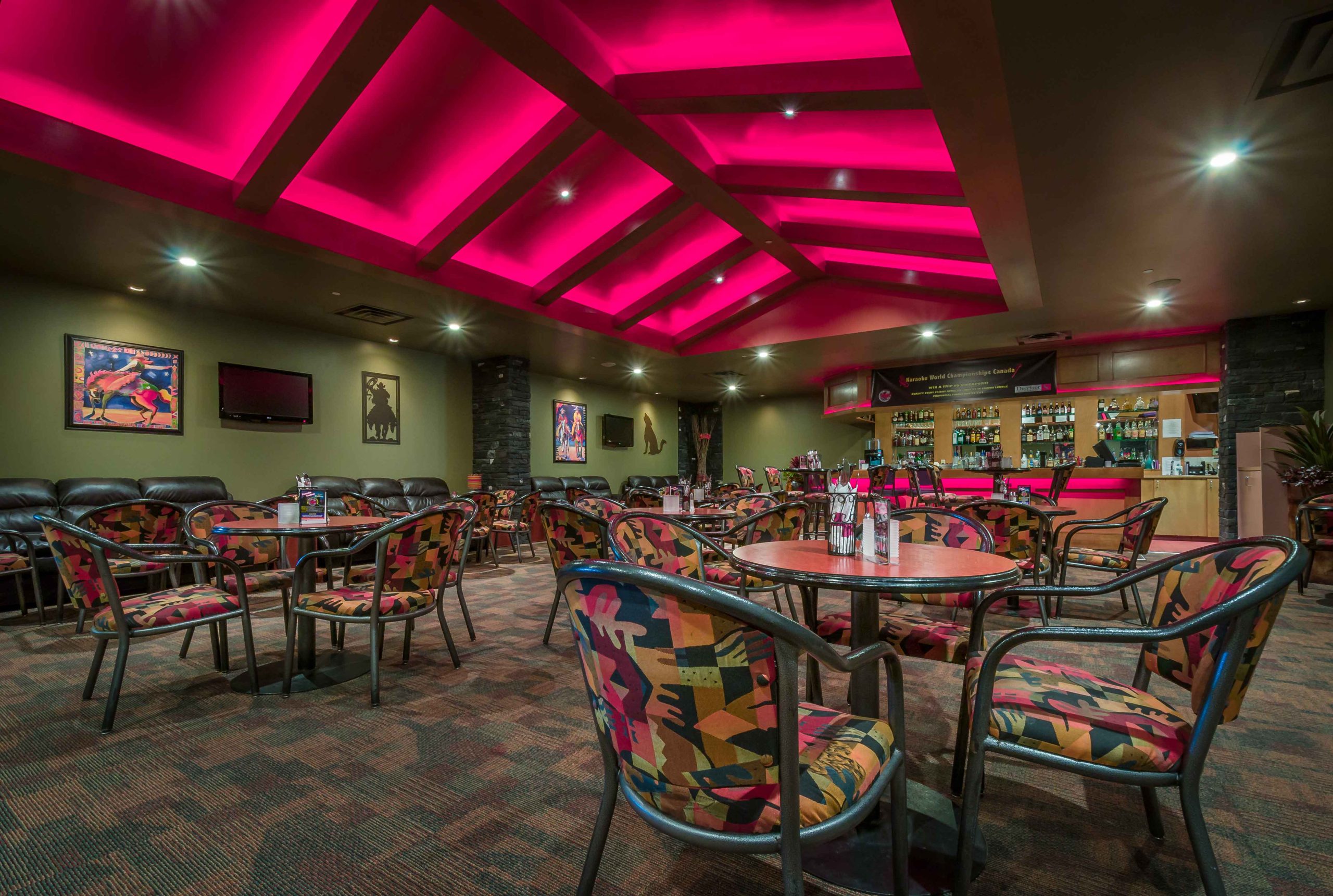Cactus Lounge - Deerfoot Inn & Casino